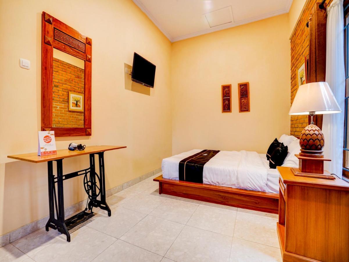 OYO 90265 Cempoko Mulyo Homestay Syariah Tugu Bagian luar foto