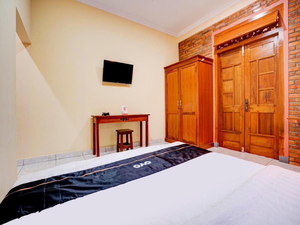 OYO 90265 Cempoko Mulyo Homestay Syariah Tugu Bagian luar foto