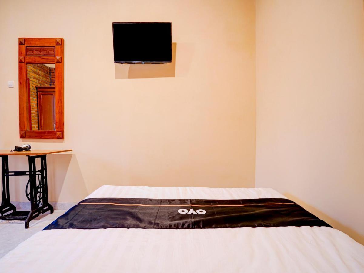 OYO 90265 Cempoko Mulyo Homestay Syariah Tugu Bagian luar foto
